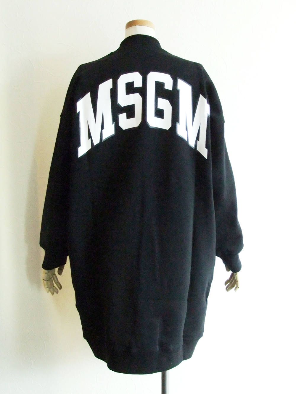 《LADIES》 ロゴプリント スウェット ワンピース (ブラック)  MDA71-195799