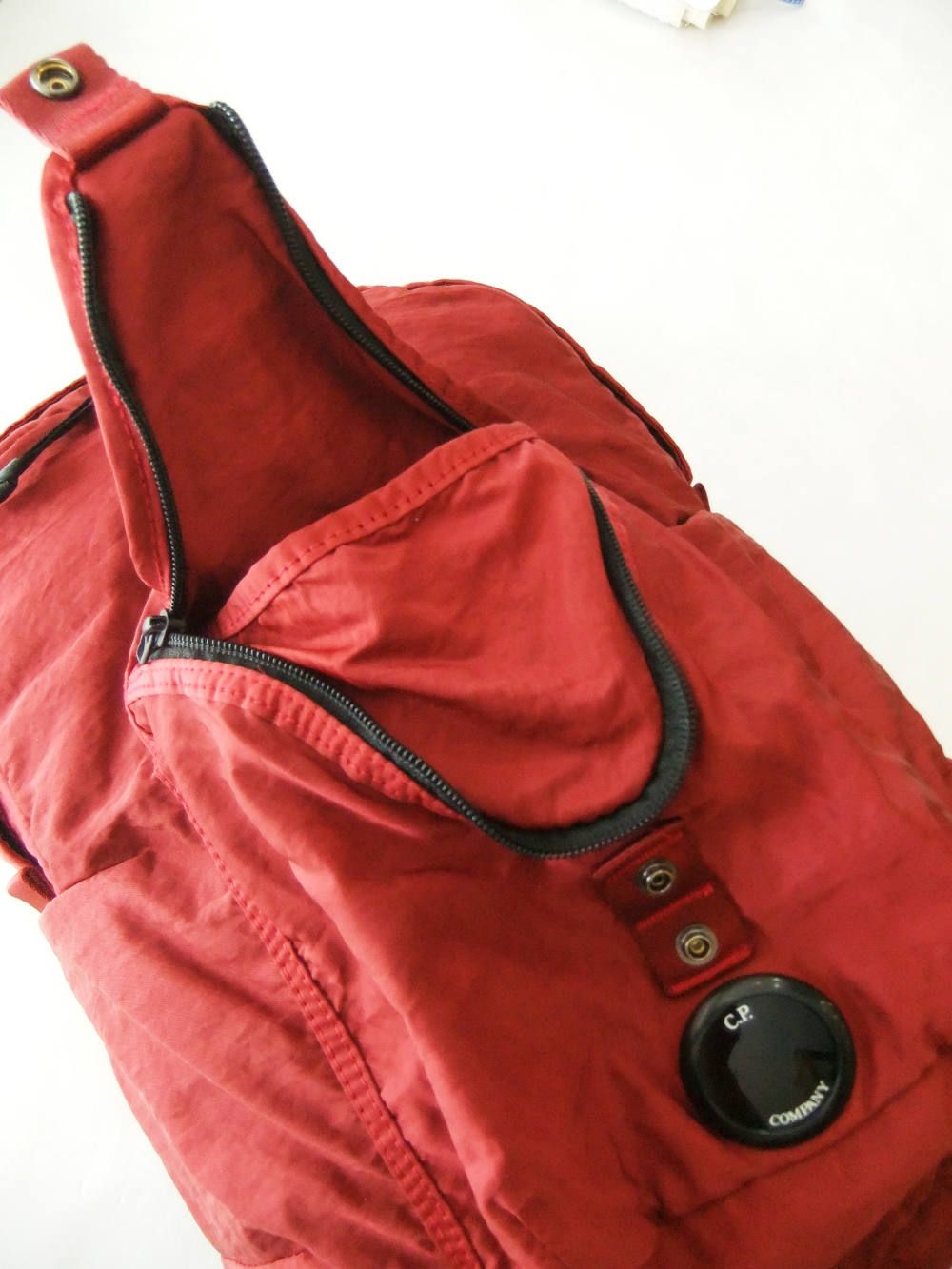 GOGGLES  BACKPACK  ゴーグル ボディバッグ  ( ボルドー )   07CMAC197A