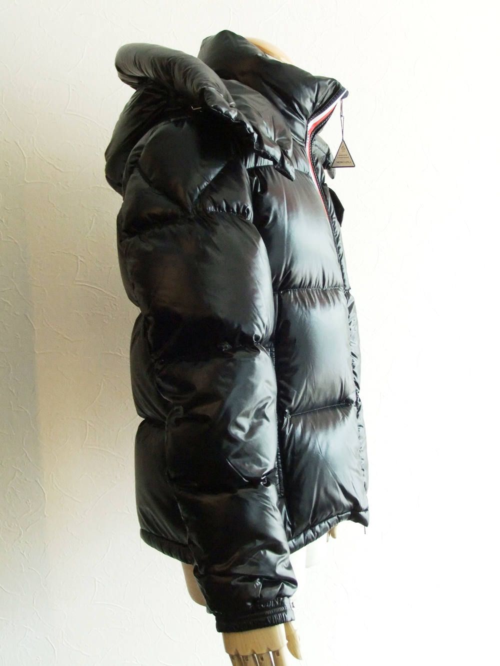 MONCLER - MONTBELIARD ナイロンショートダウンブルゾン | 4.444glad