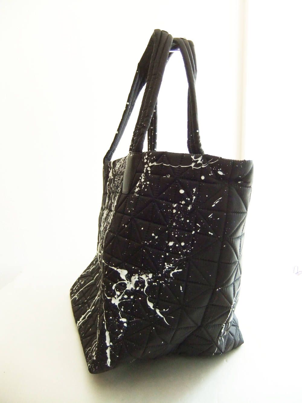 VEE TOTE 2WAY ミディアム トートバッグ  (ブラック ペイント)