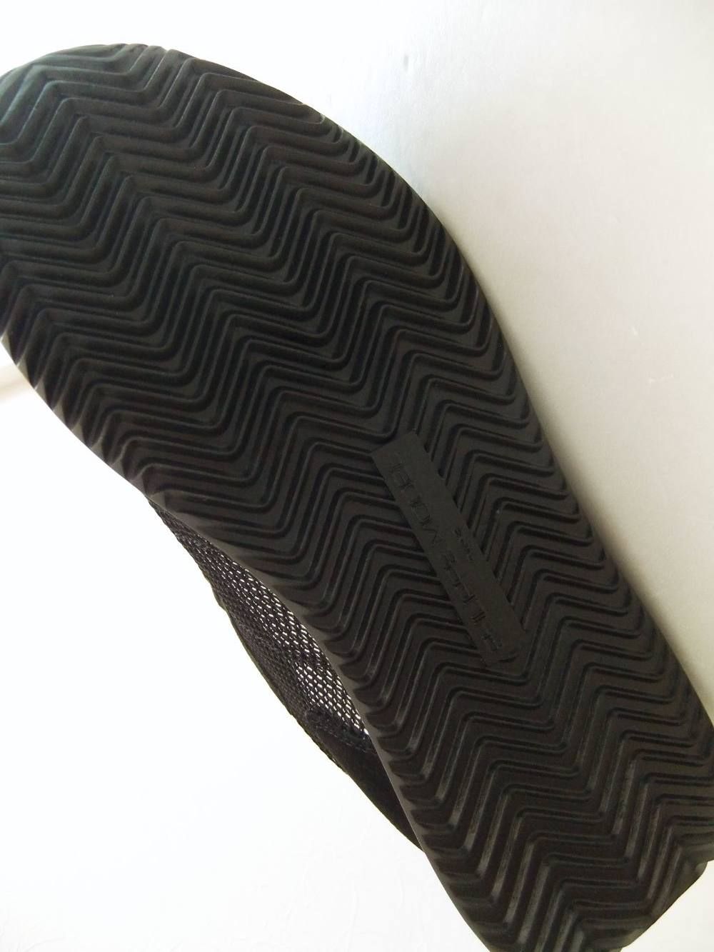 TRPX METAL RESAU LOW-CUT TZLU MR04 ローカットスニーカー(ブラック×シルバーメタリック)