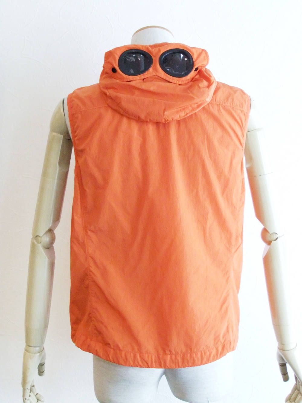 GOGGLES GILET  ゴーグル フーデット"ベスト ( ORANGE )  08CMOW025A005148G