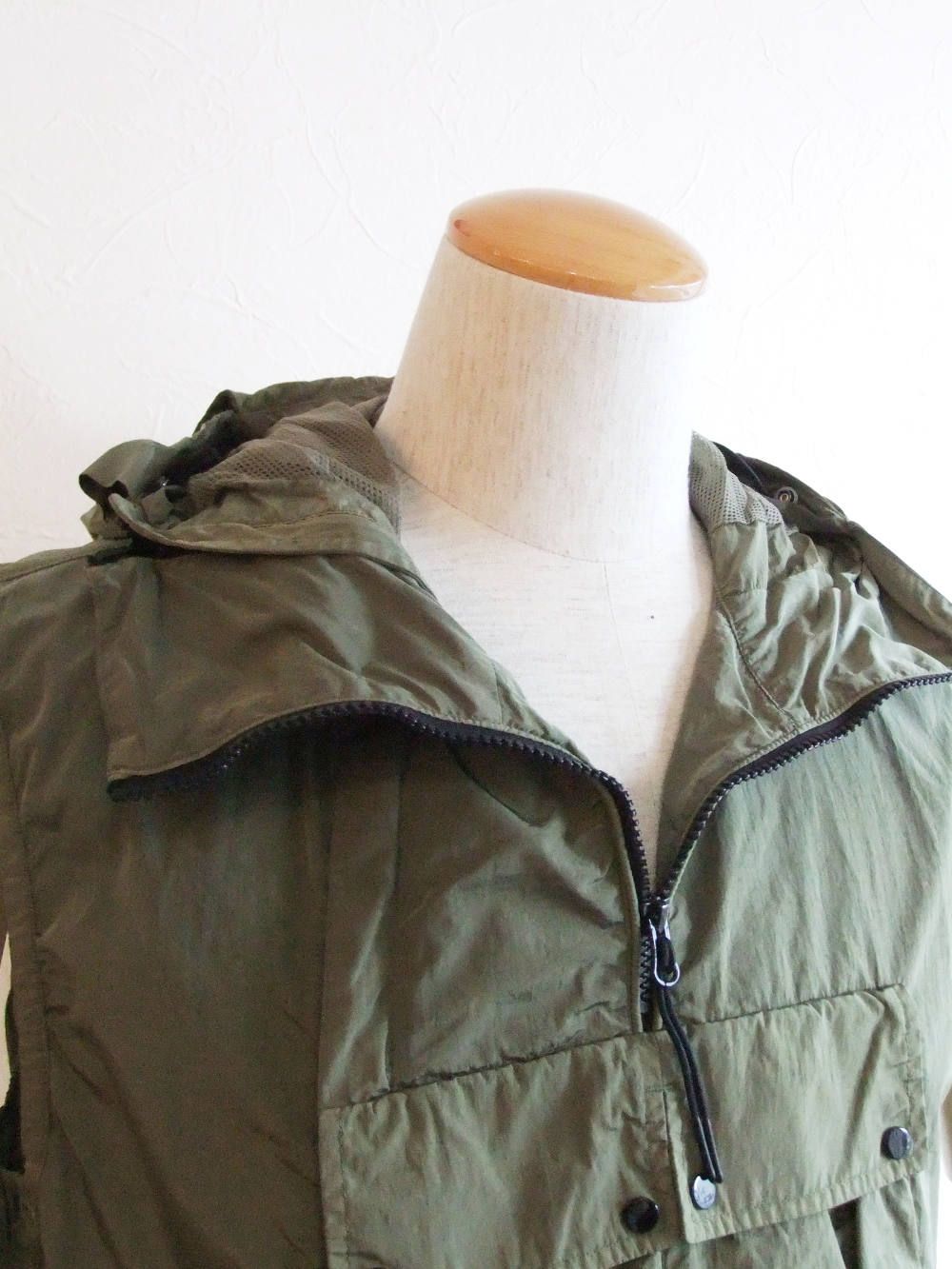 GOGGLES GILET  ゴーグル フーデット"ベスト ( KHAKI )  08CMOW025A005148G