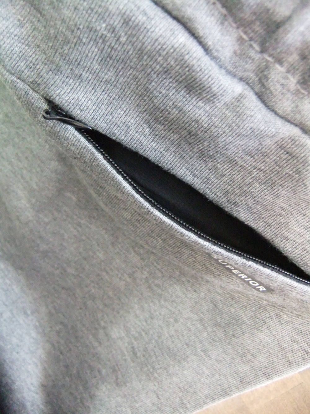 INVISIBLE TASK スウェットパンツ