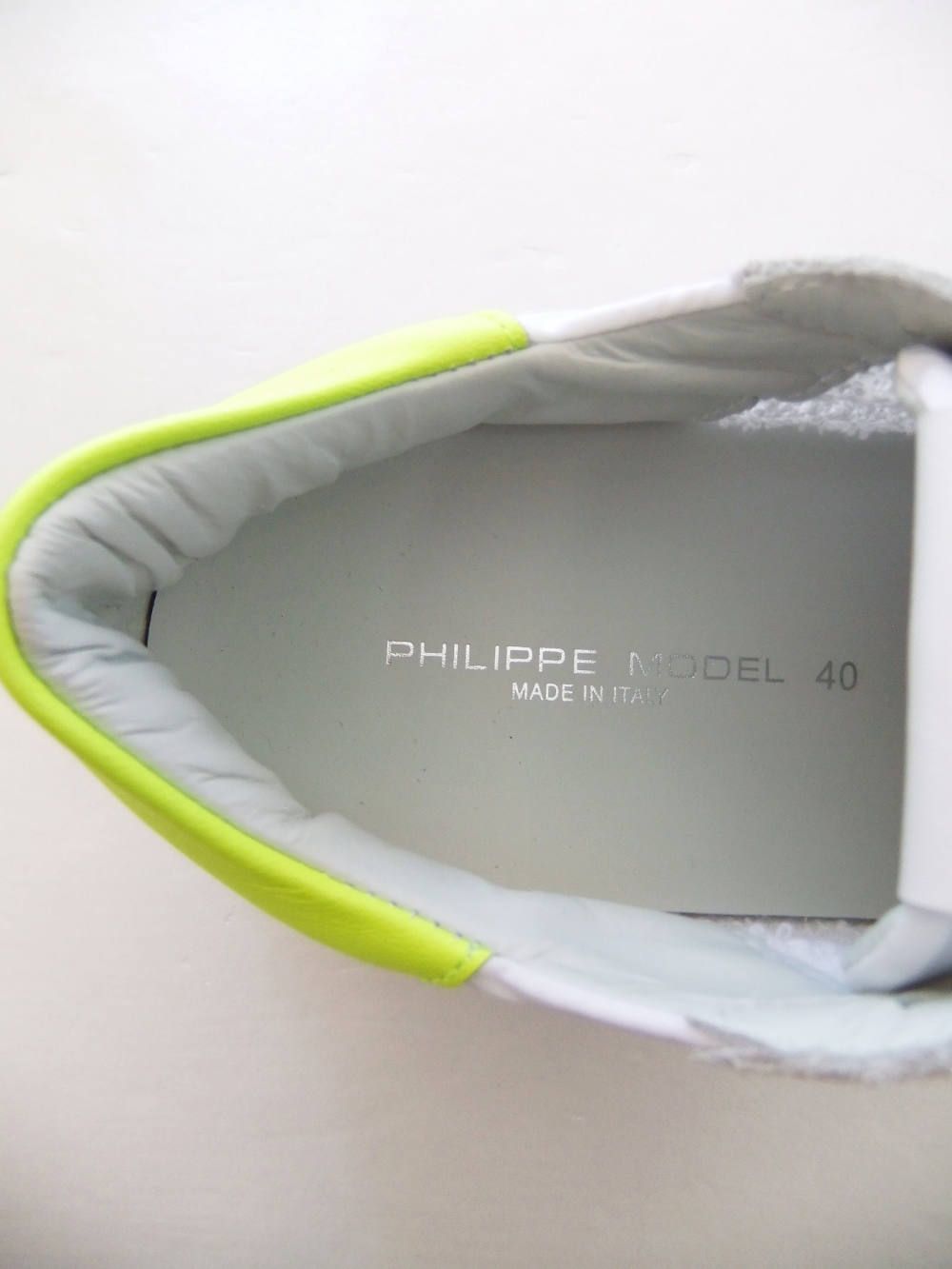 TRPX MONDIAL FLUO   LOW-CUT TZLU WFF1 ローカットスニーカー (ホワイト×イエロー)
