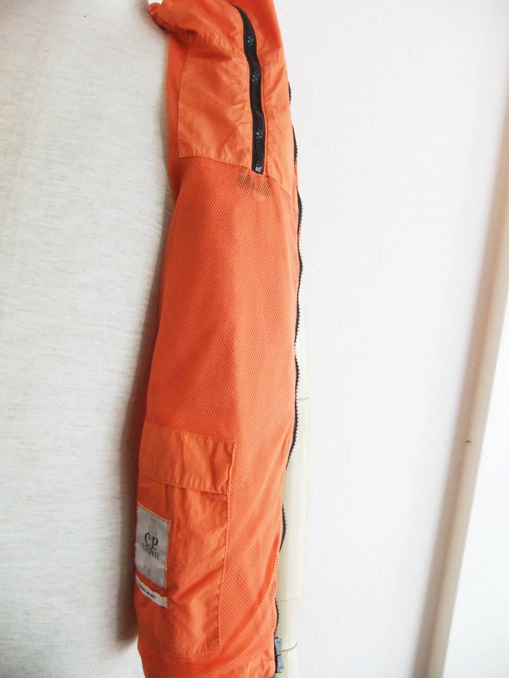 GOGGLES GILET  ゴーグル フーデット"ベスト ( ORANGE )  08CMOW025A005148G