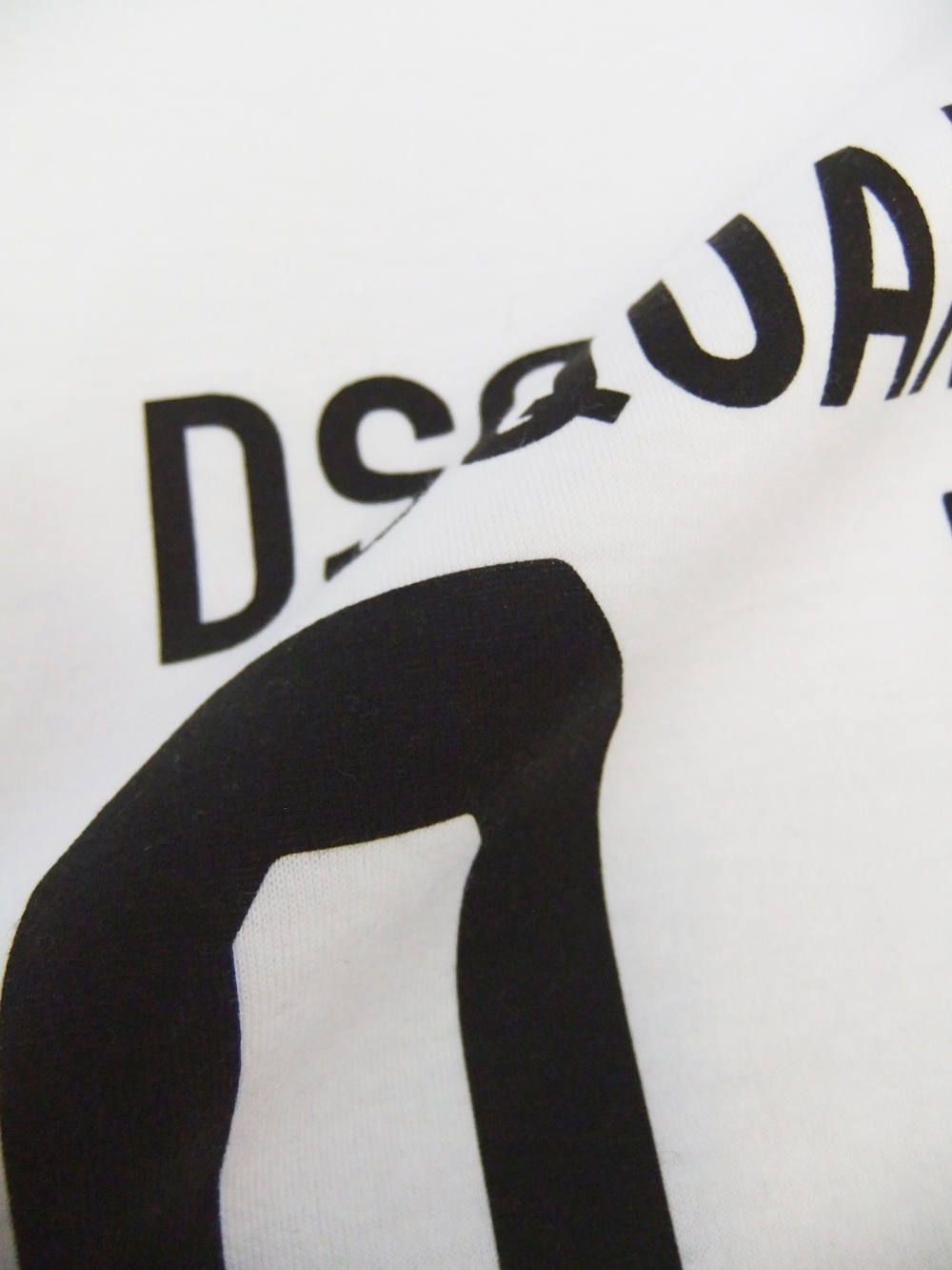 D2 ロゴプリント T-SHIRT  ( ホワイト ) S79GC0001