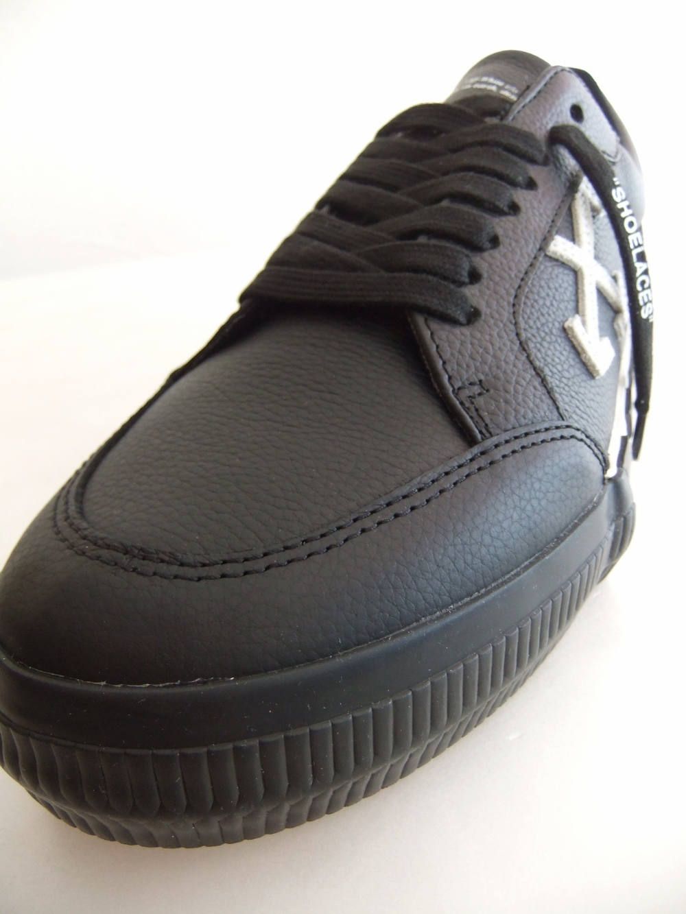 LOW VULCANIZED  ( ブラック )レザースニーカー