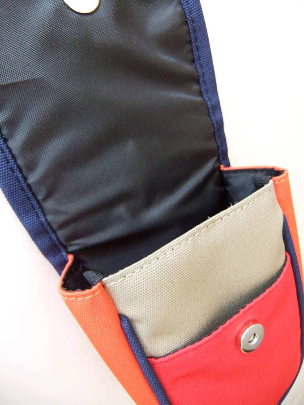 YOSEMITE CASE ( ベージュ×レッド ) ミニポーチ