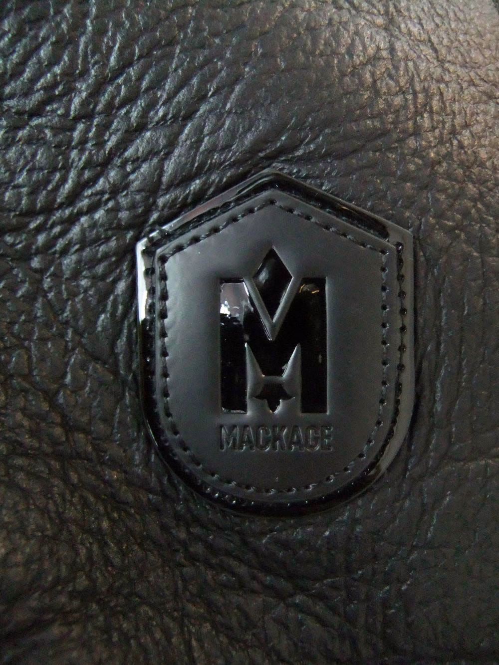 RILEY  (ブラック)   フーデッドダウンジャケット