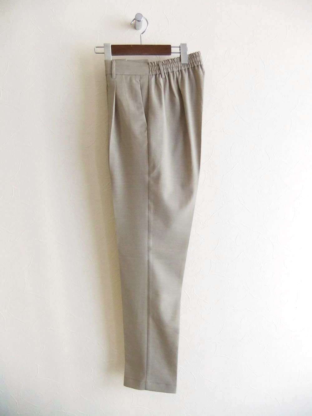 SPIAGGIA   スピアッジャ  (ベージュ)  テックウール  ワンタック パンツ