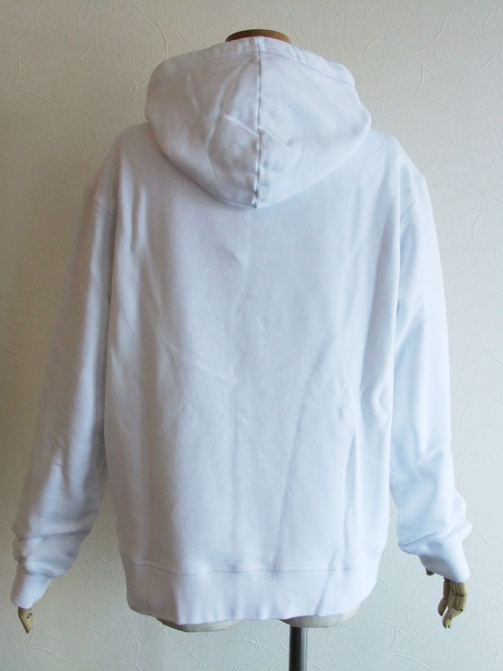 LADIES  ICON HOODED SWEATSHIRT  ロゴプリント スウェットパーカー  (ホワイト)  S80GU0038
