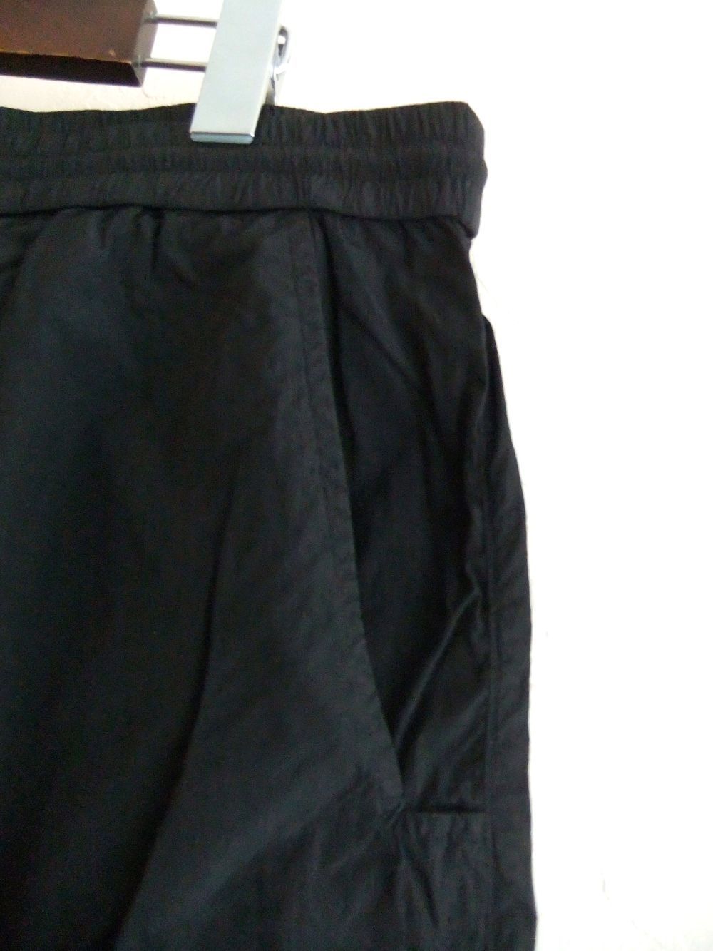 CHROME R UTILITY  SHORTS （ブラック） ナイロン ショートパンツ