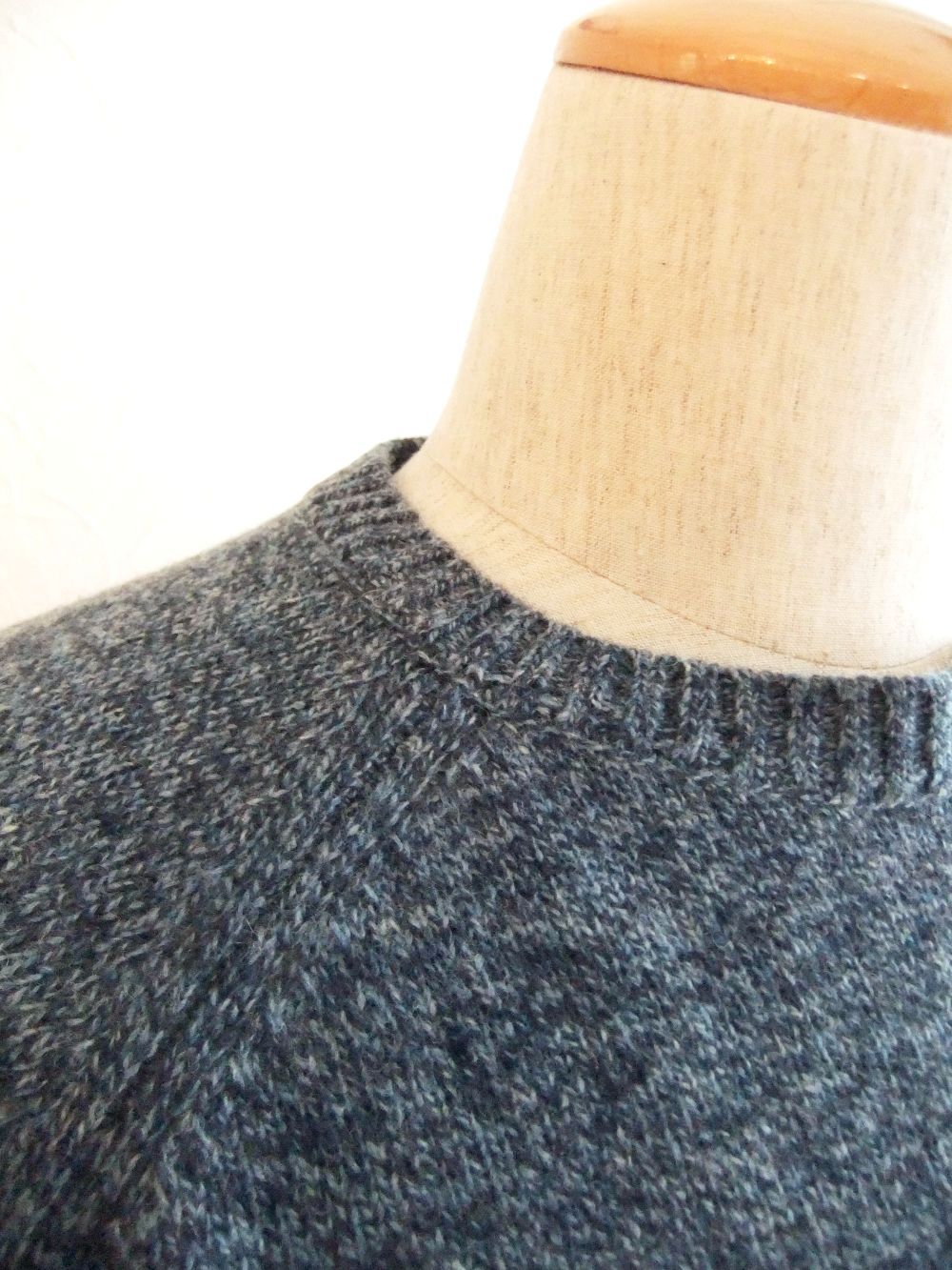VIENNA CREW NECK   ロゴ入りクルーネックセーター  RSM-20274