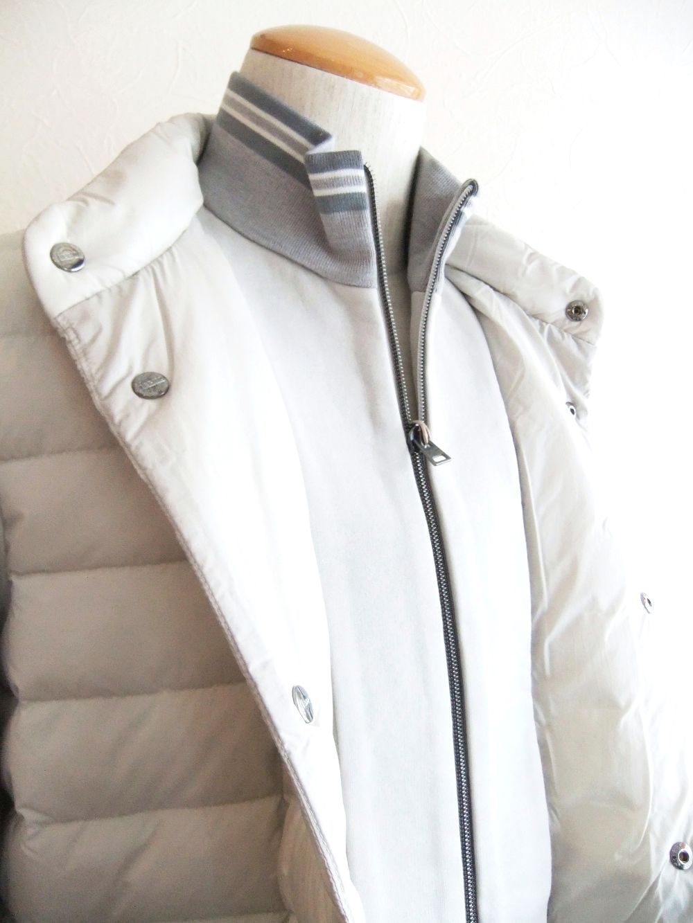 RESORT  レイヤードスタンドカラーダウンブルゾン   JP009UR/50026