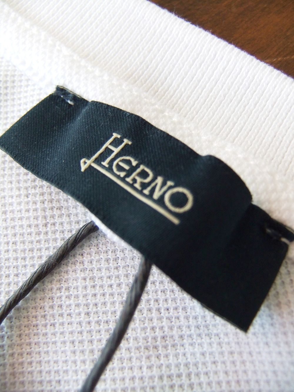 HERNO コットン ピケ クルーネック ロゴTシャツ (ホワイト)