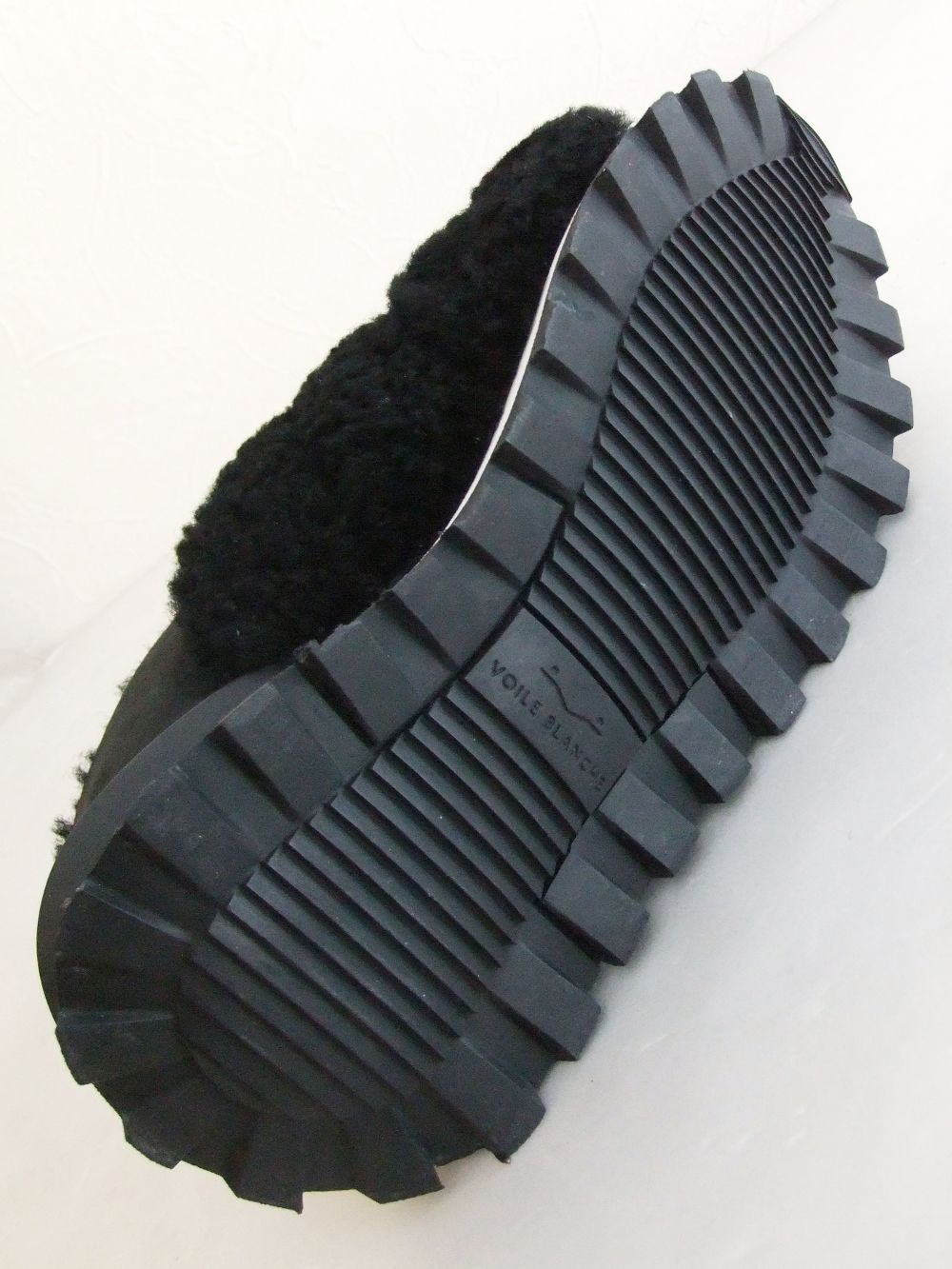 〈LADIES〉 QWARK SLIP FUR  ボア スリッポン スニーカー   0A01