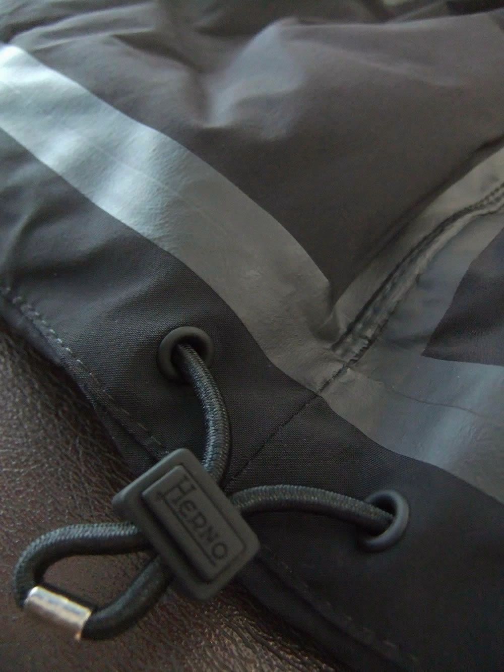 HERNO INPACT  4 WAY ストレッチ フーデッド ダウン ブルゾン