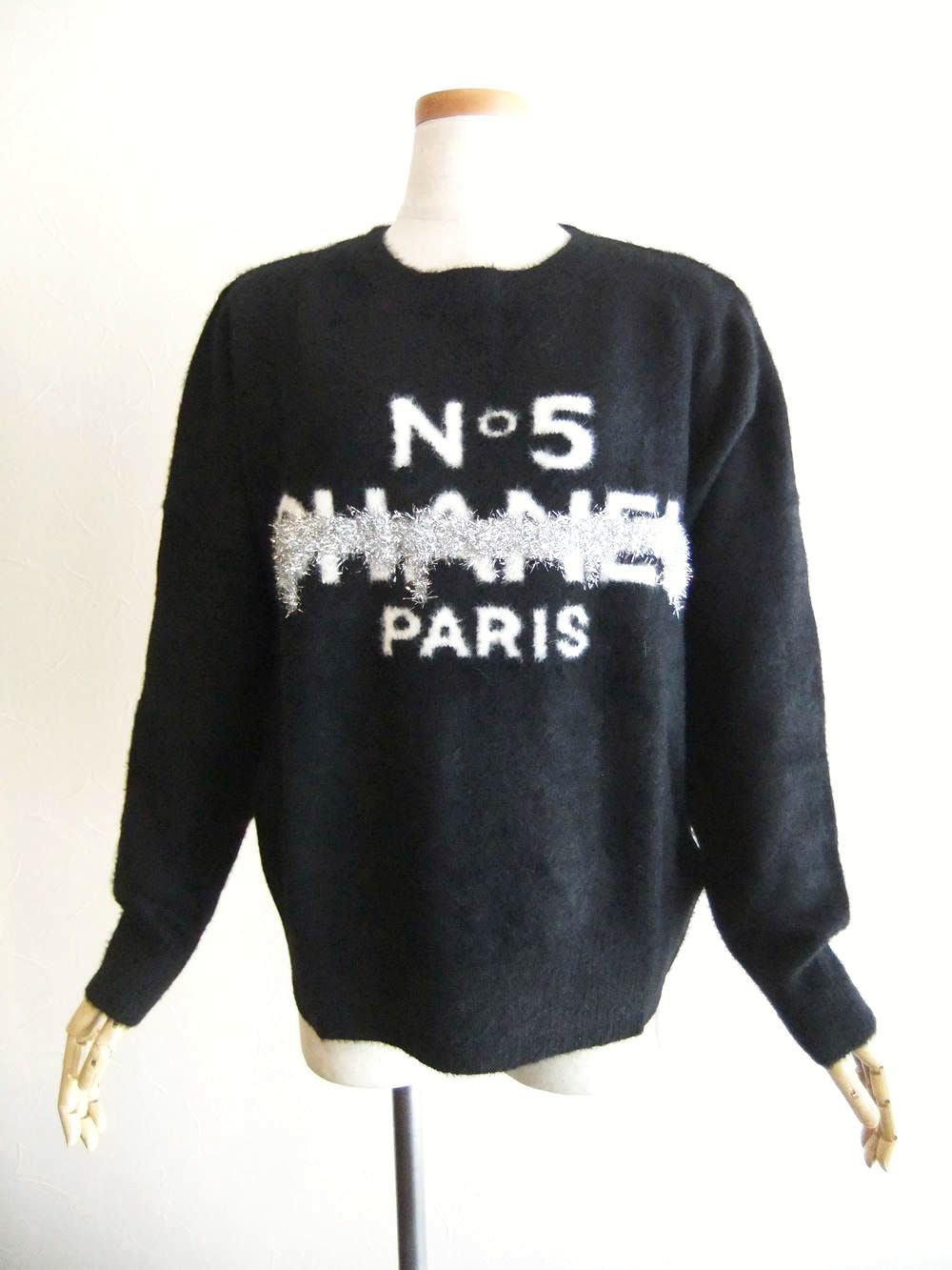 【MICALLE MICALLE Account】 HOMMAGE  No5 SHAGGY KNIT (ブラック)   ロゴ ニット  MAG110NDC
