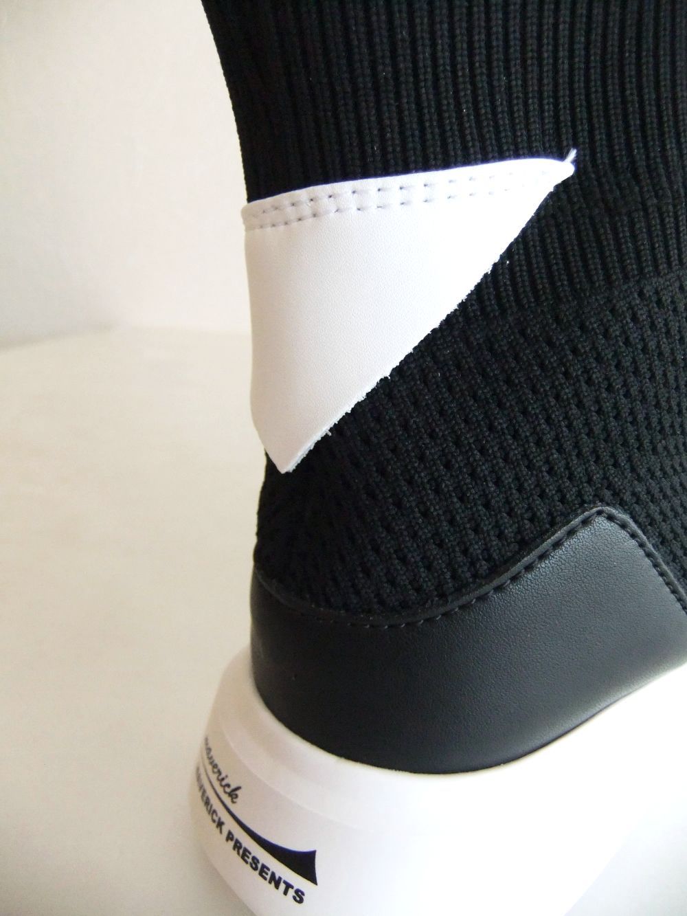 ロゴ入り ミッド スニーカー  LOGO MID SNEAKERS   MS 2048