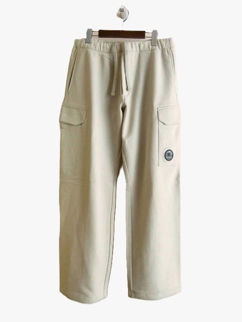 DIAGONAL RAISED FLEECE CARGO LENS SWEATPANTS   (ベージュ) スウェット カーゴパンツ