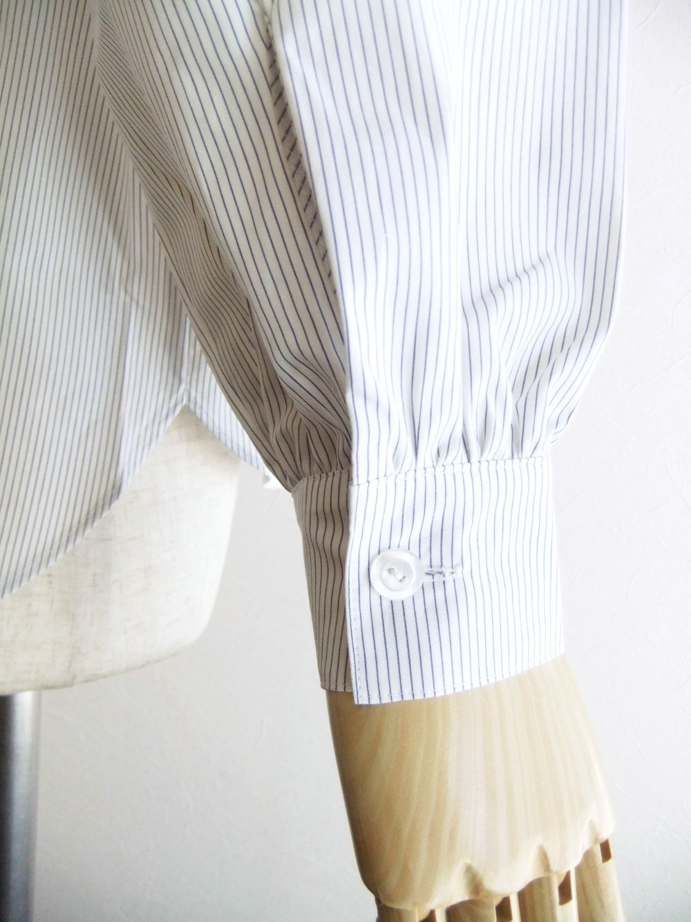 【jeune】 フラワー刺繍入り スモック ブラウス   J137649M