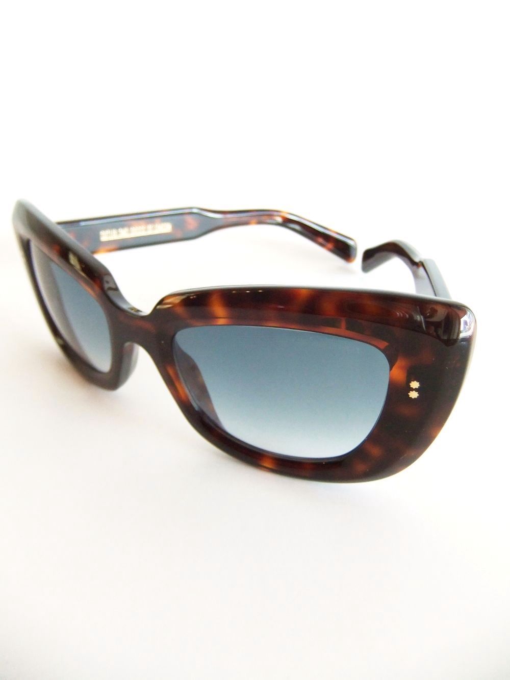 CUTLER AND GROSS    9797 CAT-EYE SUNGLASSES-DARK TURTLE