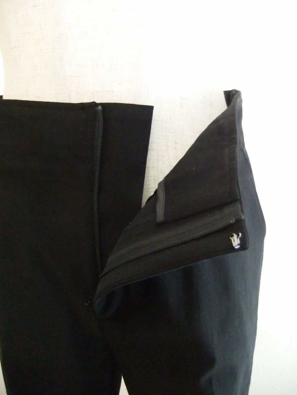 バックゴム入り ブーツカット パンツ  (ブラック)  SP-52462