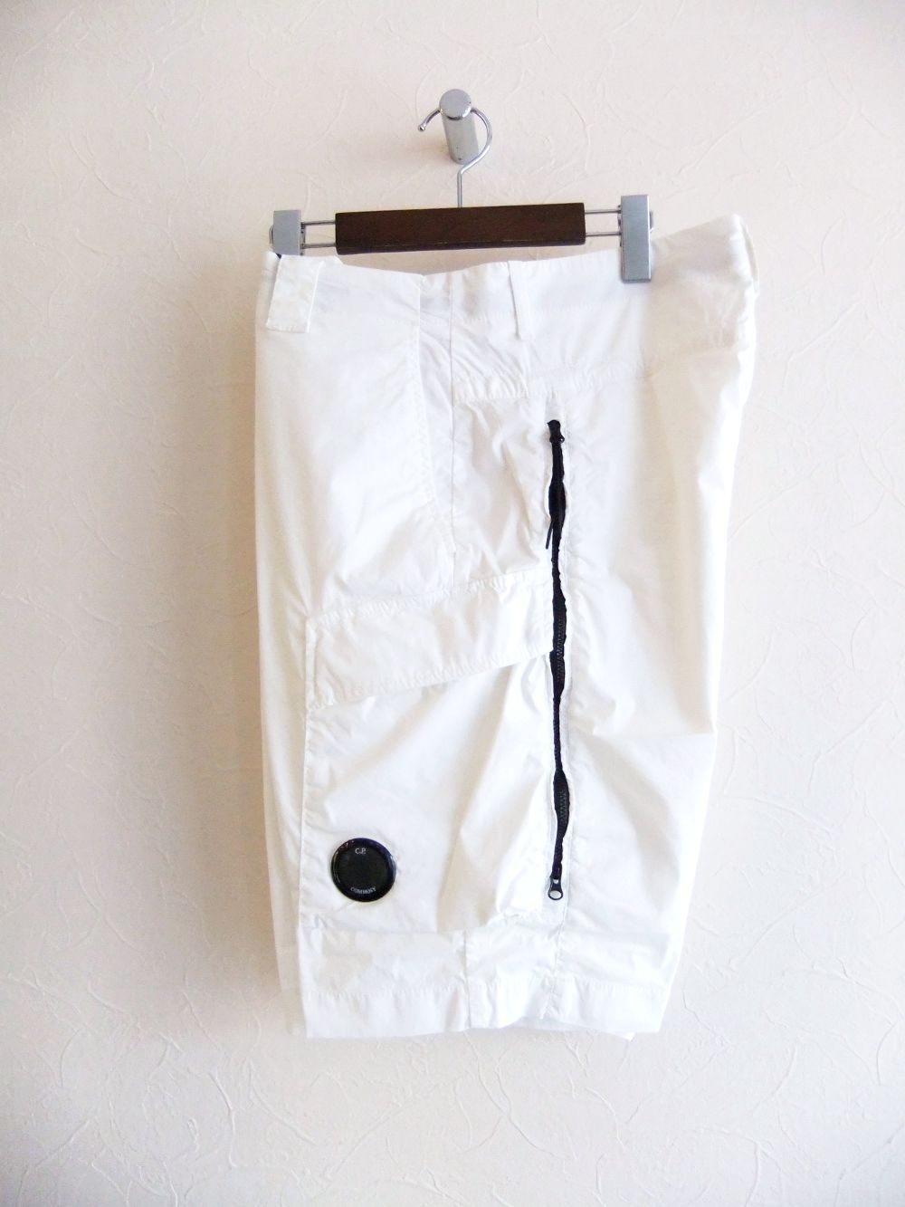 50 FILI STRETCH SHORTS   (ホワイト)   ナイロン ストレッチ ZIP ハーフパンツ