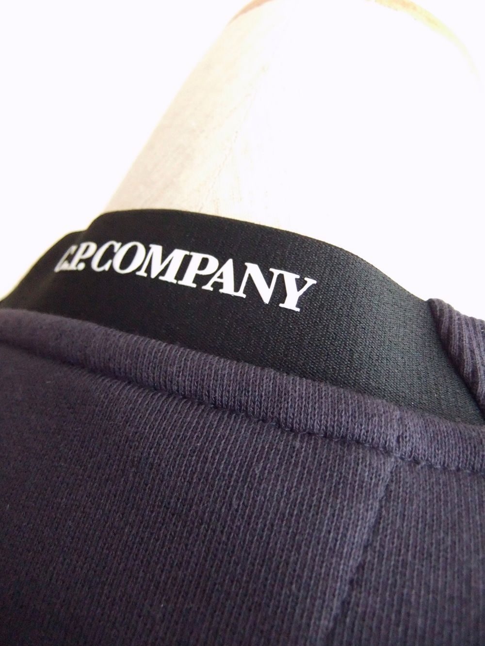 DIAGONAL RAISED FLEECE  SWEATSHIRT  (ダークパープル) クルーネック スウェットシャツ