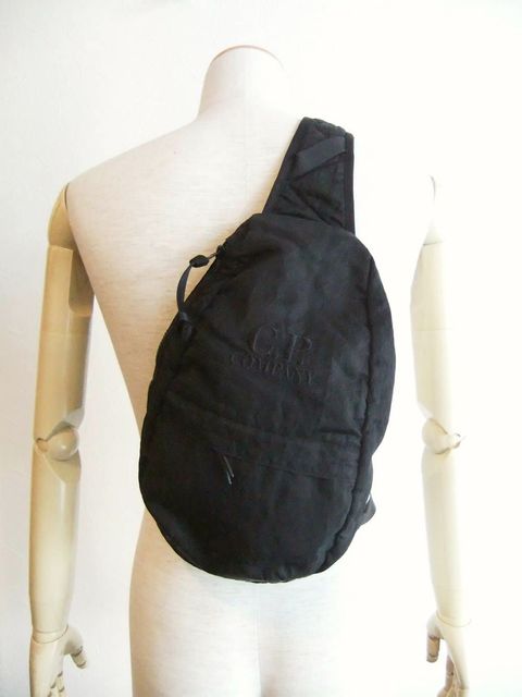 NYLON B CROSSBODY BAG  (ブラック)  ゴーグル ボディバッグ