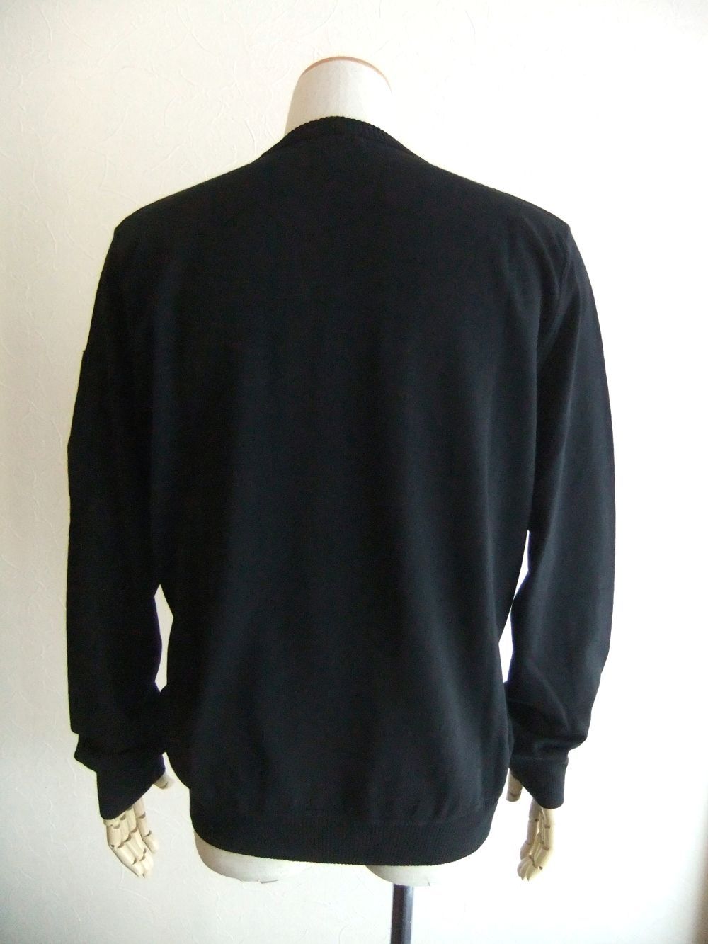 COTTON CREPE CREW NECK KNIT  (ブラック） コットン クルーネック セーター