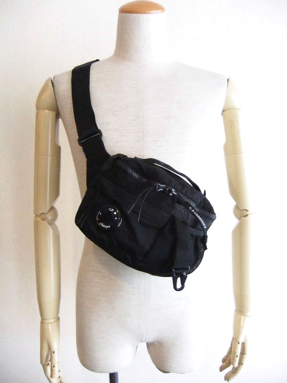 NYLON B LENS WAISTBAG    ミニバッグ