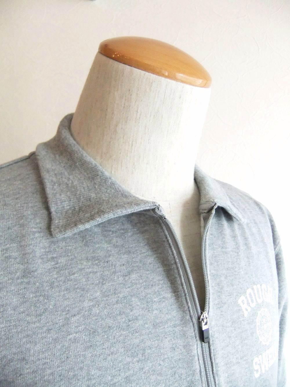 COLLEGE ZIP UP SWEAT  ロゴ入り 半袖 ZIP スウェット   RSM-25044