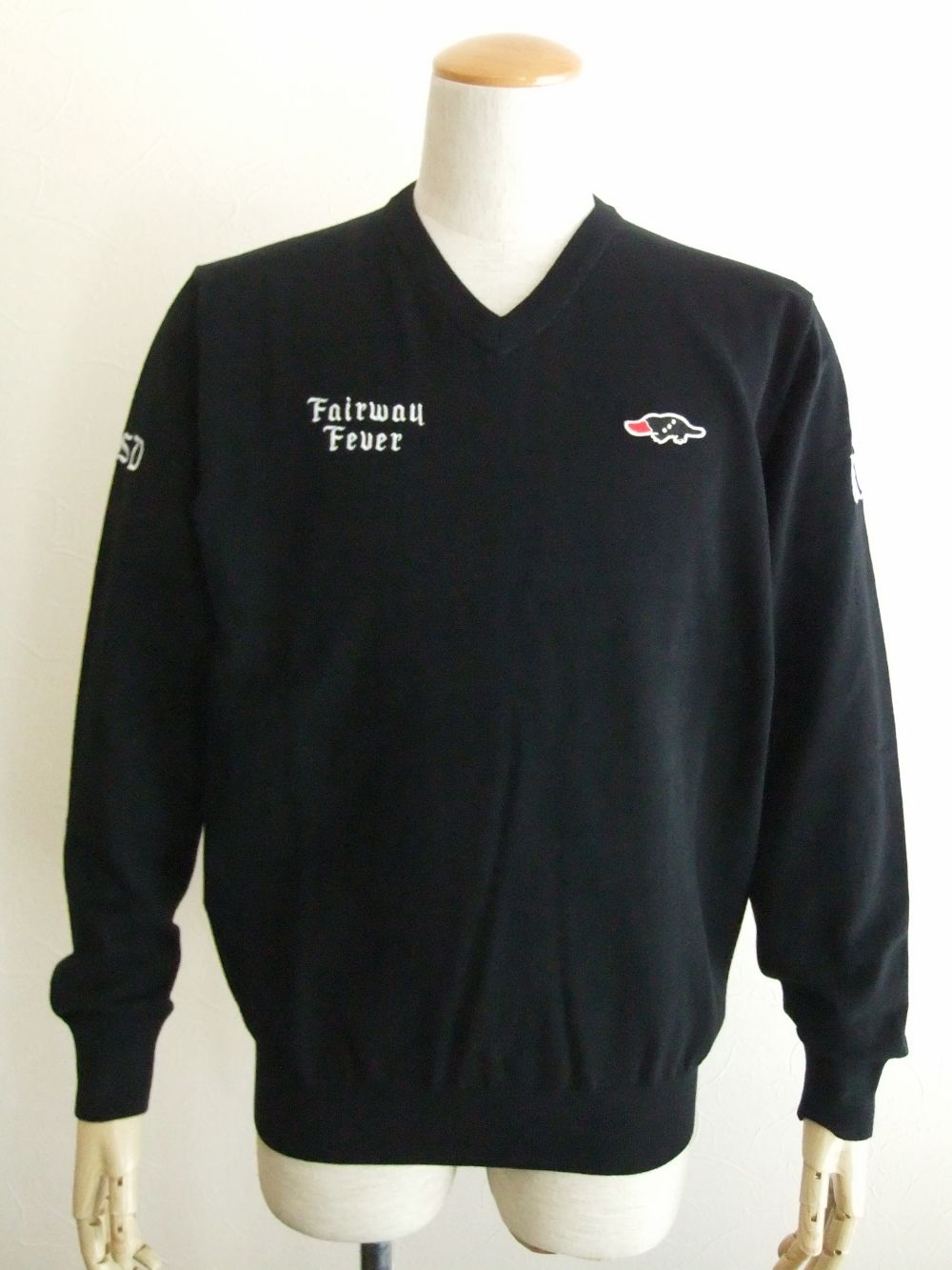 FAIRWAY FEVER V- NECK   ロゴ入りVネックセーター (ブラック) RSM-22087