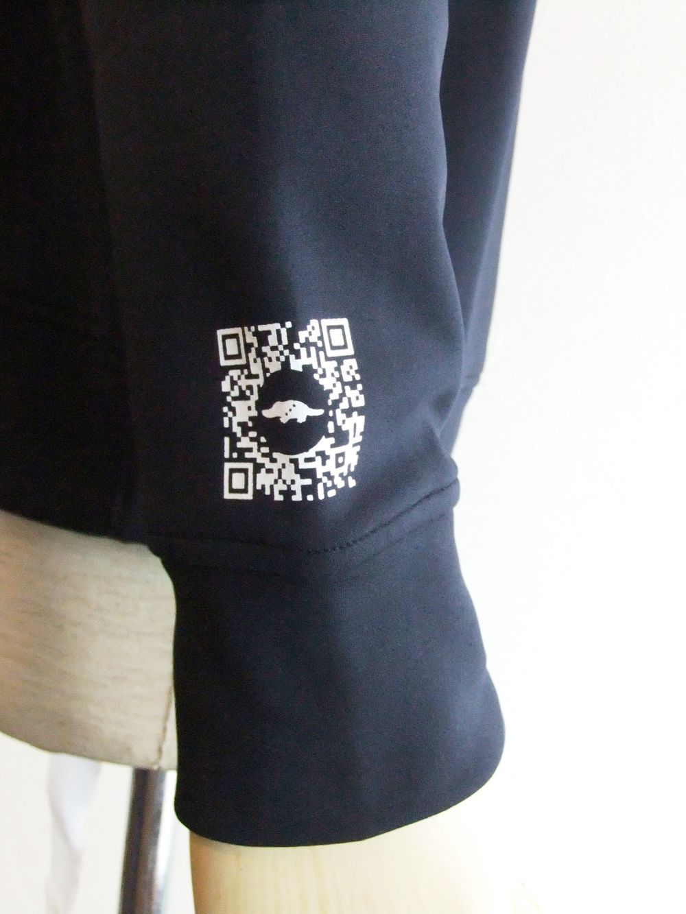 BIG ARCH SWEAT  ロゴ入りスウェットシャツ  ( ネイビー )  RSM-21204