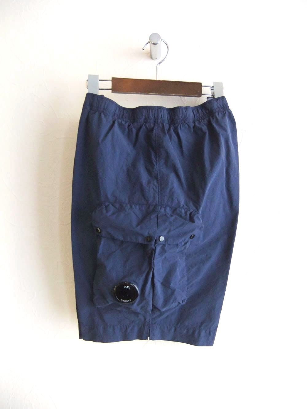 BEACHWEAR BOXER IN FLATT NYLON （ロイヤルブルー） ナイロン ショートパンツ