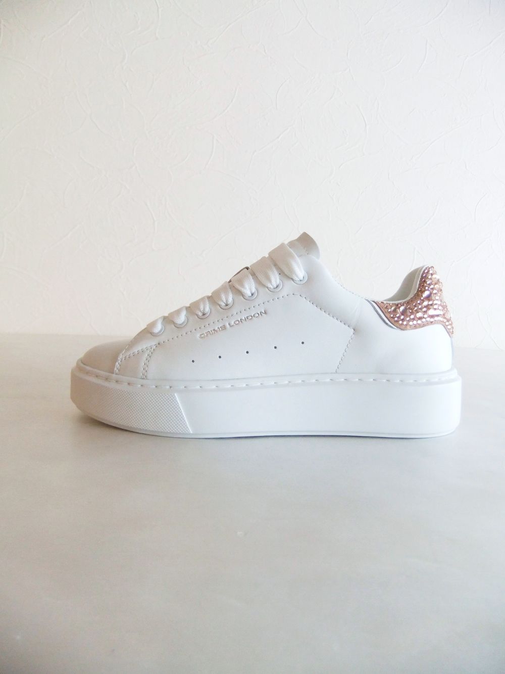 【LADIES】 ELEVATE   PINK GEMS  コート スニーカー   28709AA6