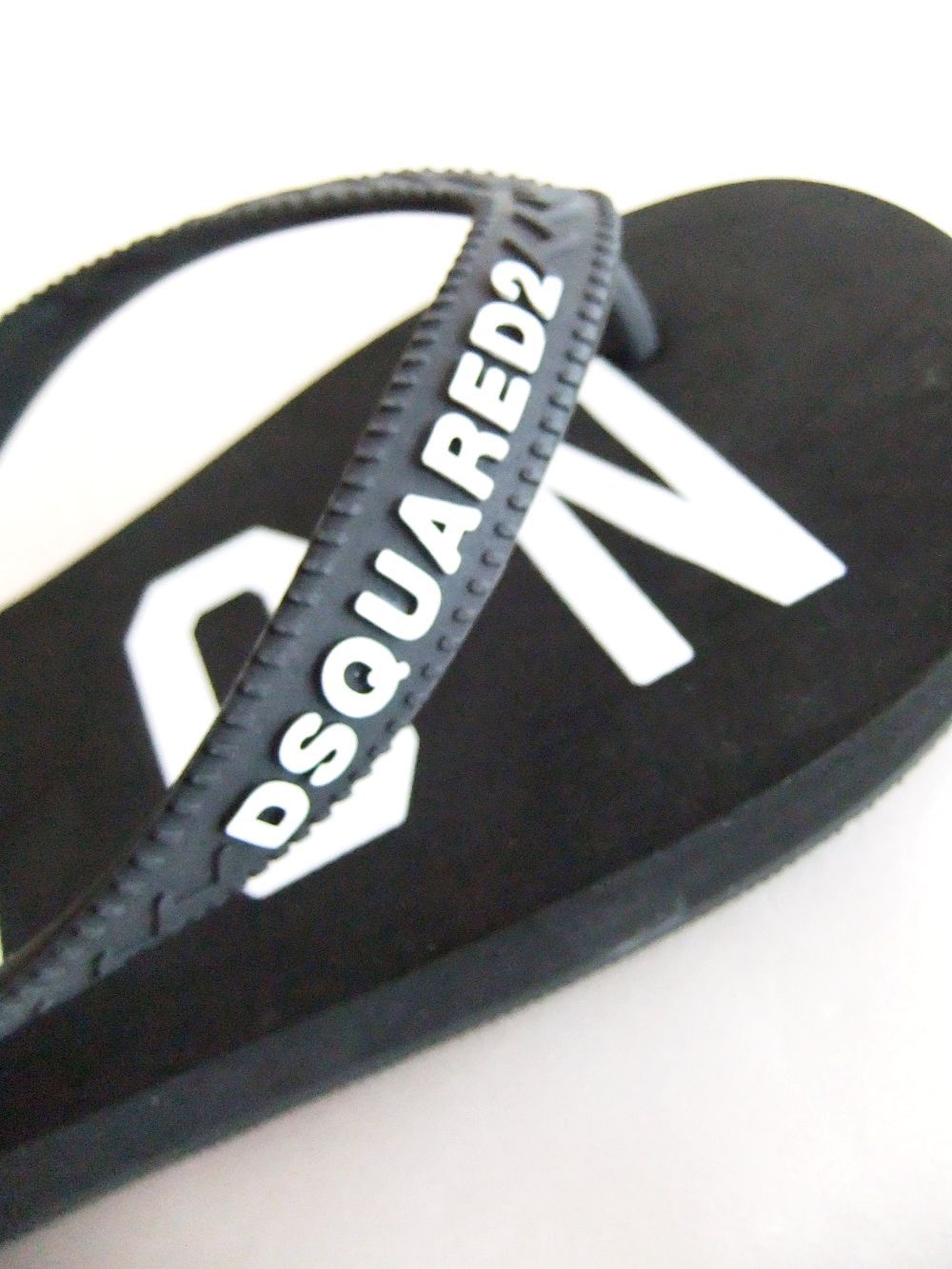 《LADIES》 BE ICON FLIP FLOPS  (ブラック) ビーチサンダル