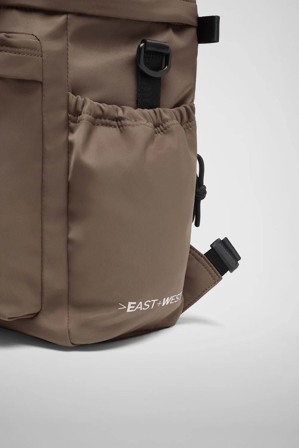 East+West Nylon   M   (モカグレー)    ナイロン バックパック