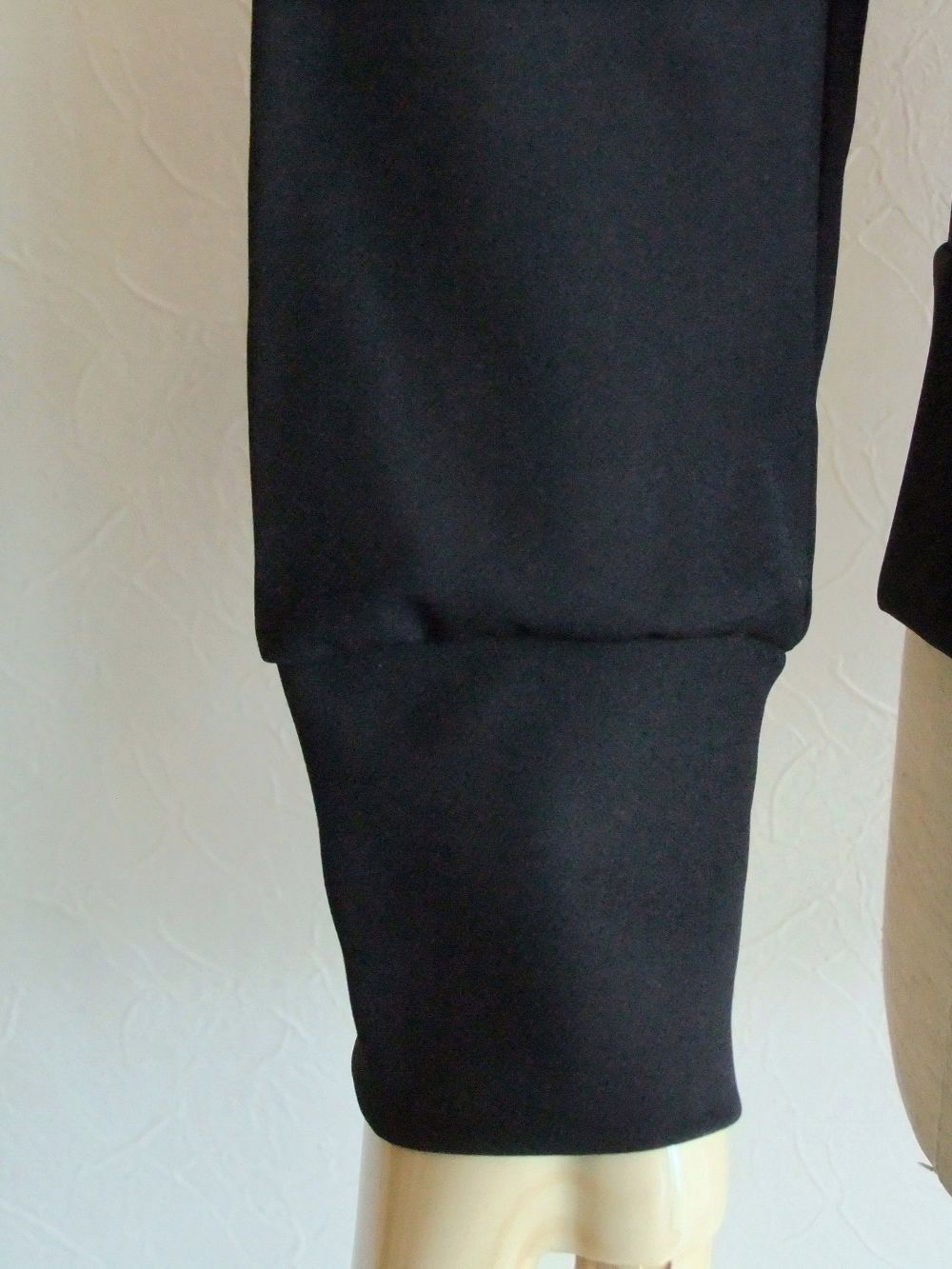 INVISIBLE    スーパーストレッチパーカー