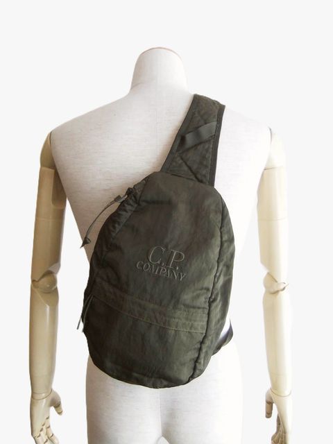 NYLON B CROSSBODY BAG  (カーキ)  ゴーグル ボディバッグ