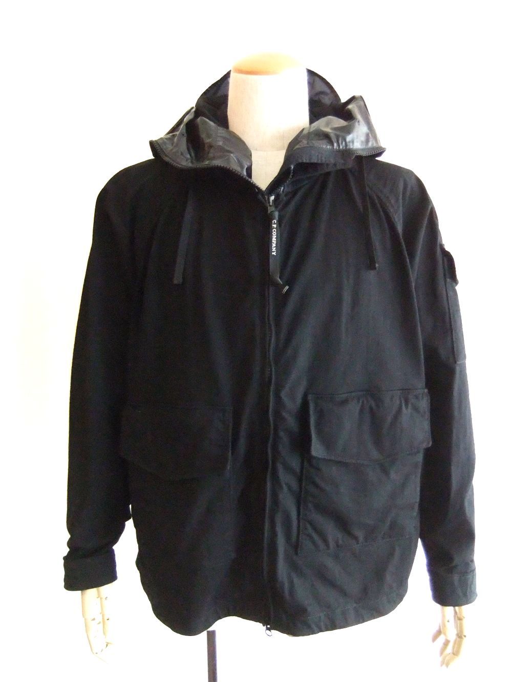 C.P. COMPANY - KNITTED NYLON JERSEY EXPLORER JACKET