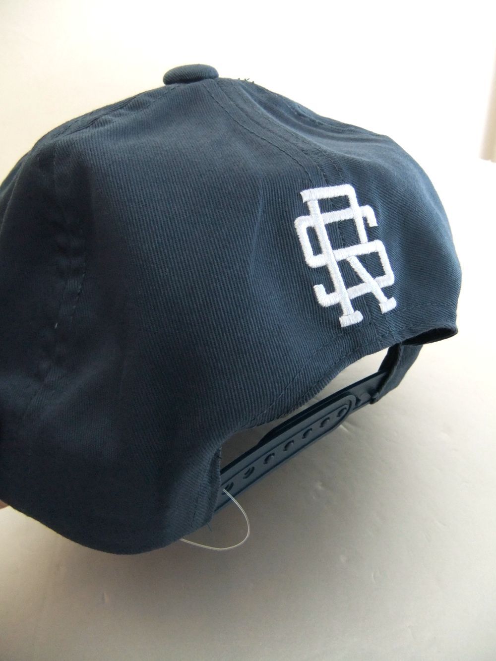 KATAKANA B.B. CAP  ( ダークブルー )  ロゴ入りキャップ