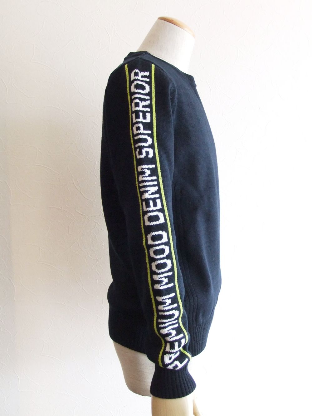 UJI  P.M.D.S LOGO ロゴ入りニット