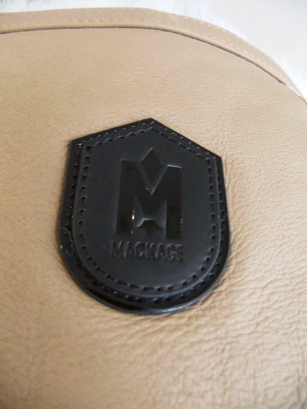 RILEY  (キャメル)   フーデッドダウンジャケット