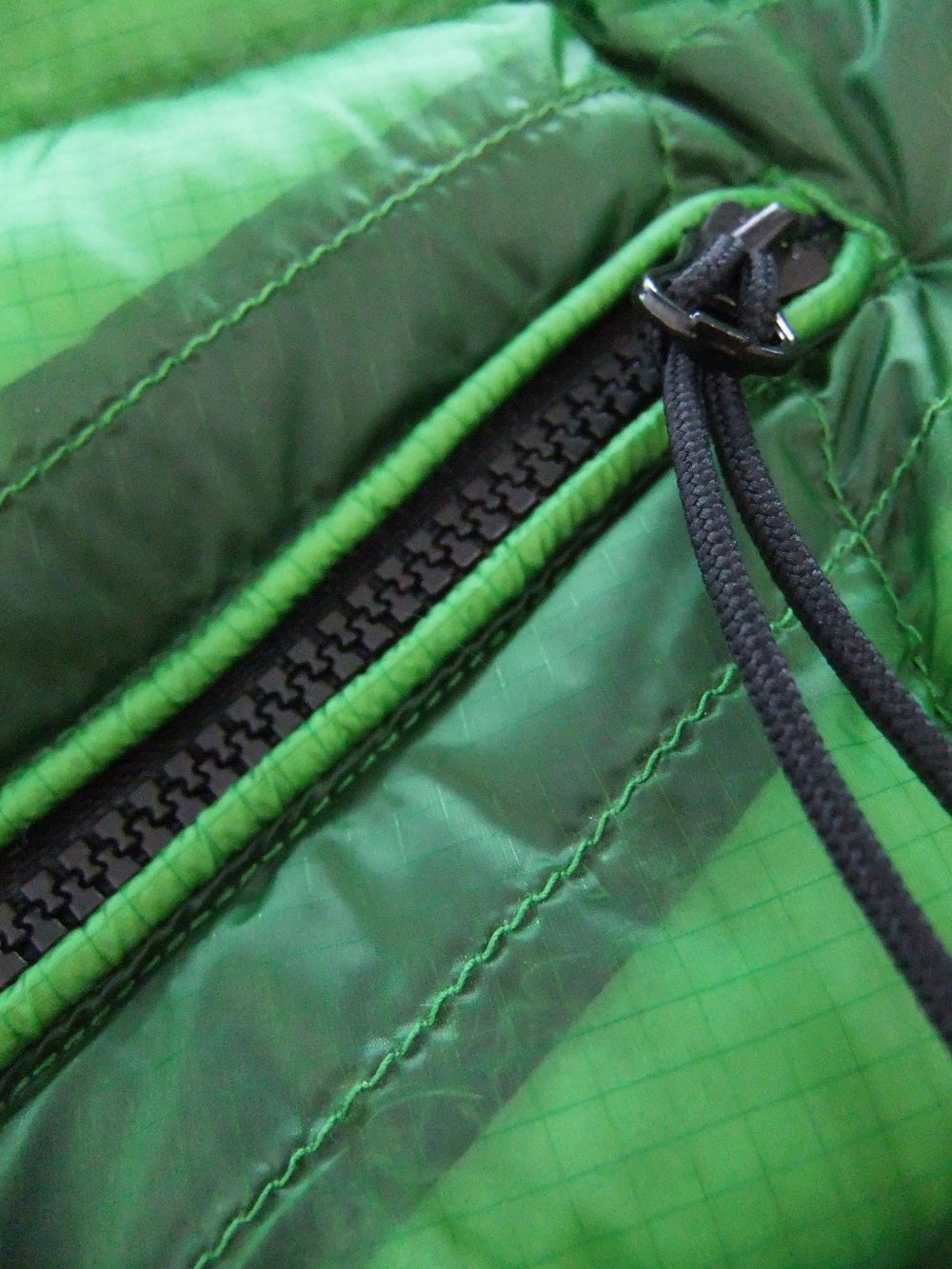 D.D. SHELL DOWN JACKET  (グリーン) ナイロン ジップアップ ブルゾン