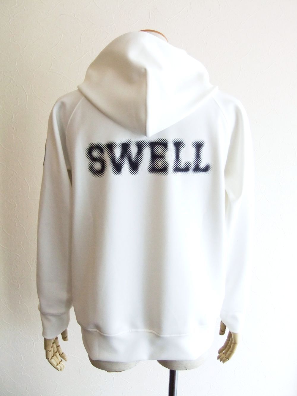 HAZY LOGO HOODIE  (ホワイト) ロゴ入りフーディ   RSM-23036