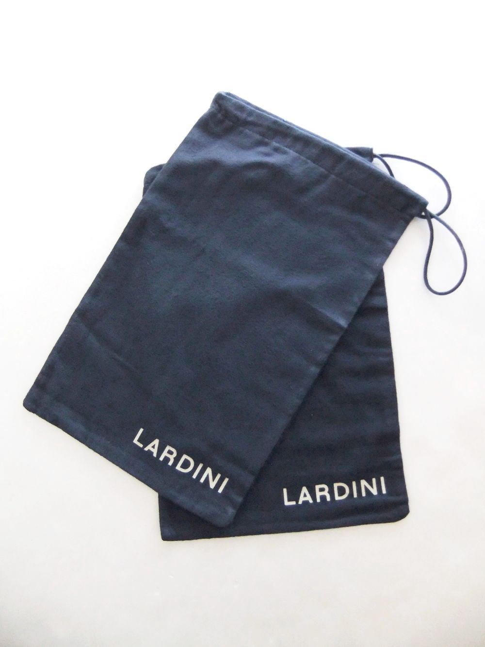 LARDINI スエード × レザー スニーカー
