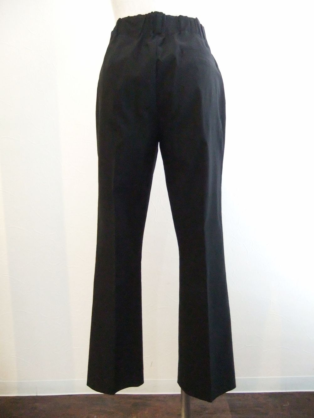 バックゴム入り ブーツカット パンツ  (ブラック)  SP-52462